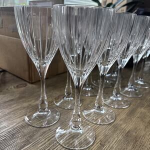 Set Of 10 Wine Glass 8 1/4” Tall RCR Royal Crystal Rock SOLARIS vertical Italy